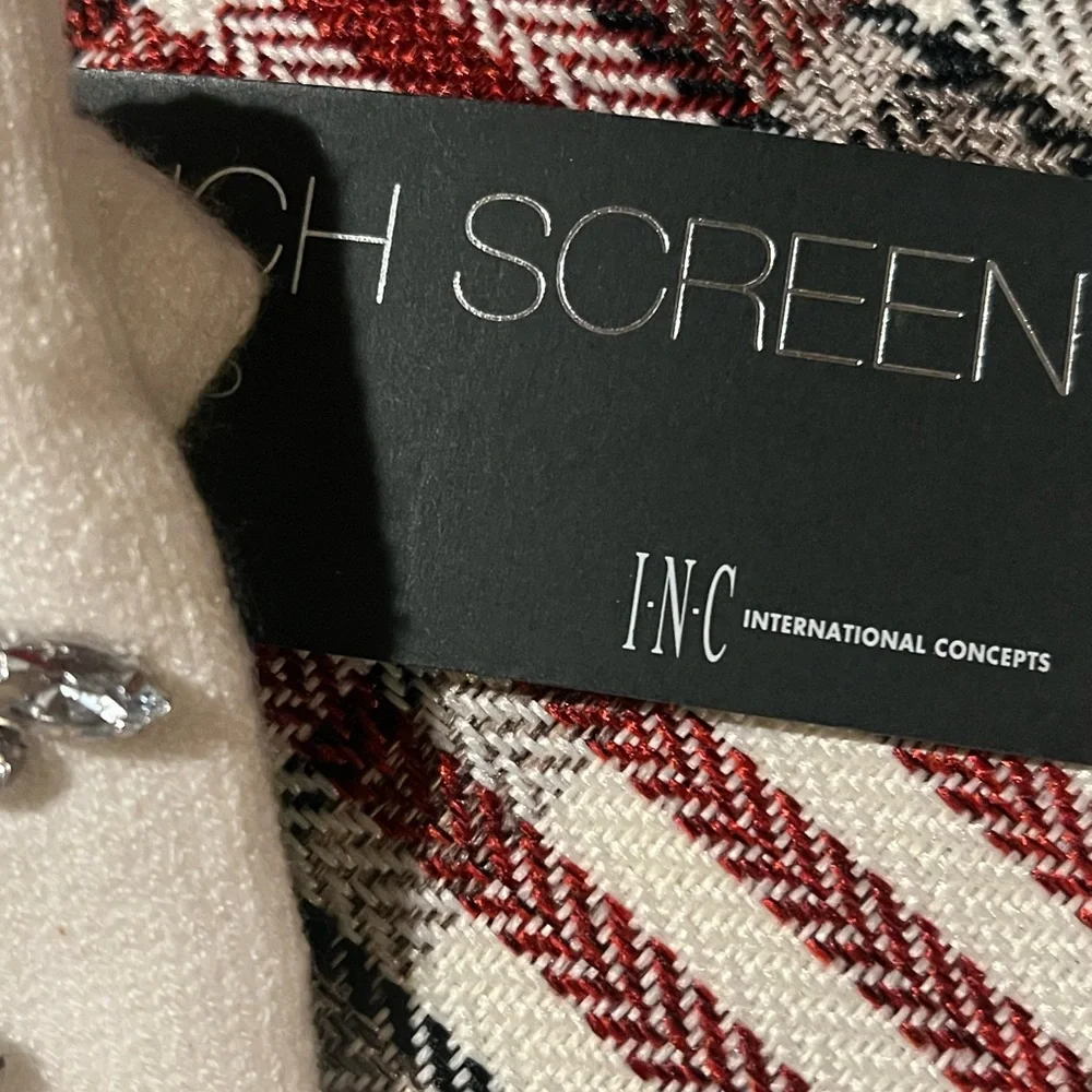 INC Women’s White Knit Gloves with Embellishments